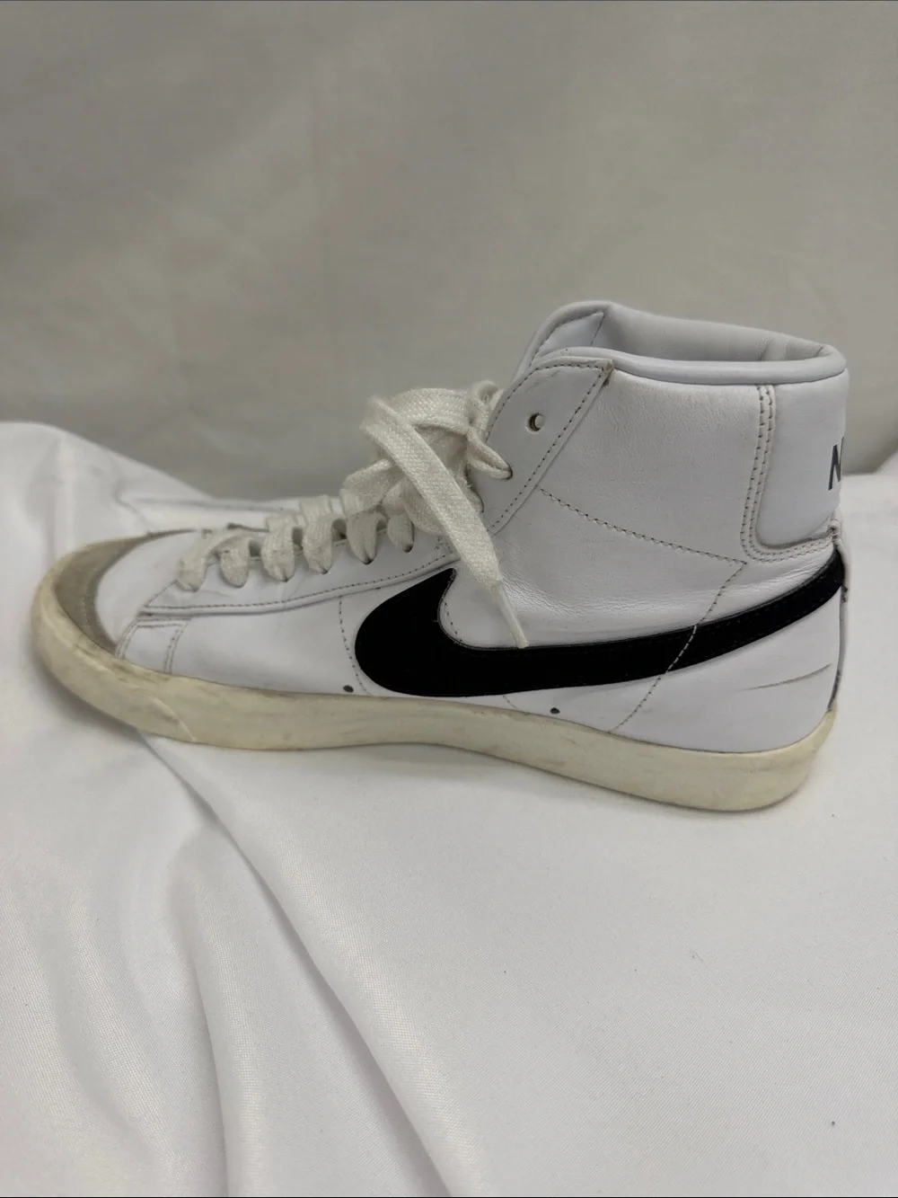 Nike White Black High-Top Athletic Sneakers